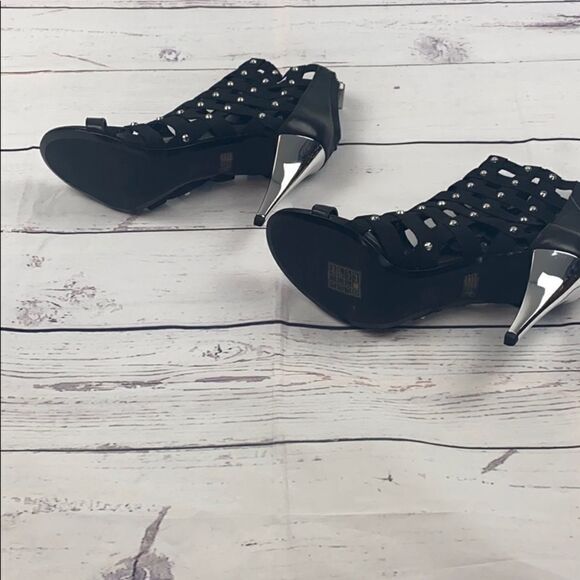 Michael Kors heels - Picture 5 of 6